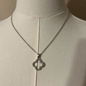 Brand New Silver Clover Pendant Necklace